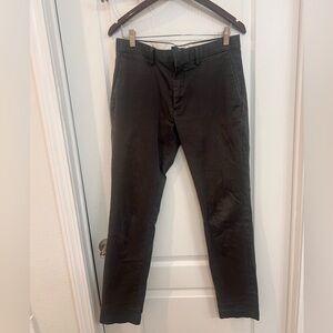 Banana Republic Dark Gray Men’s Chinos - Size 31x32, Stylish & Comfortable
